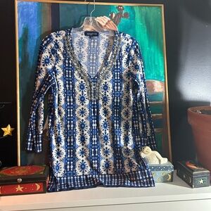 Jones New York Blue and White Patterned Blouse Size S